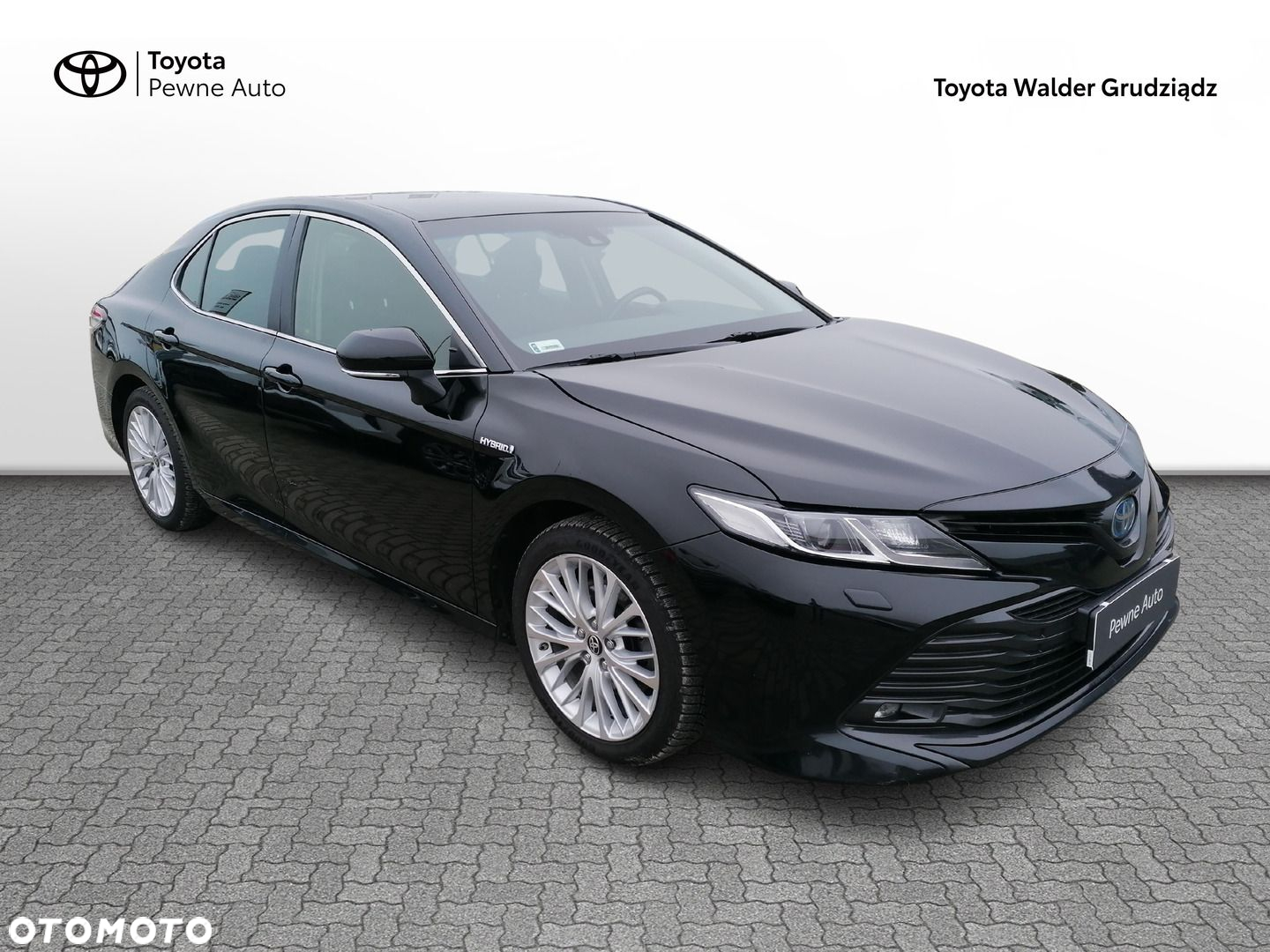 Toyota Camry - 6