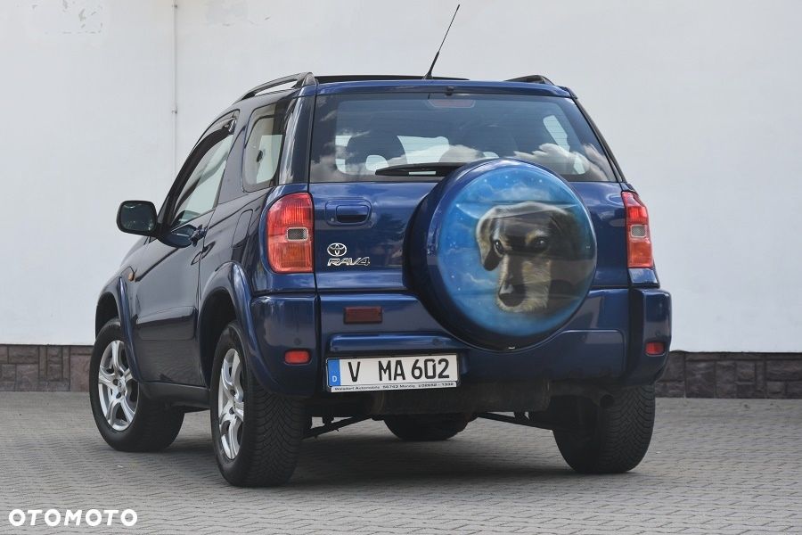 Toyota RAV4 - 10
