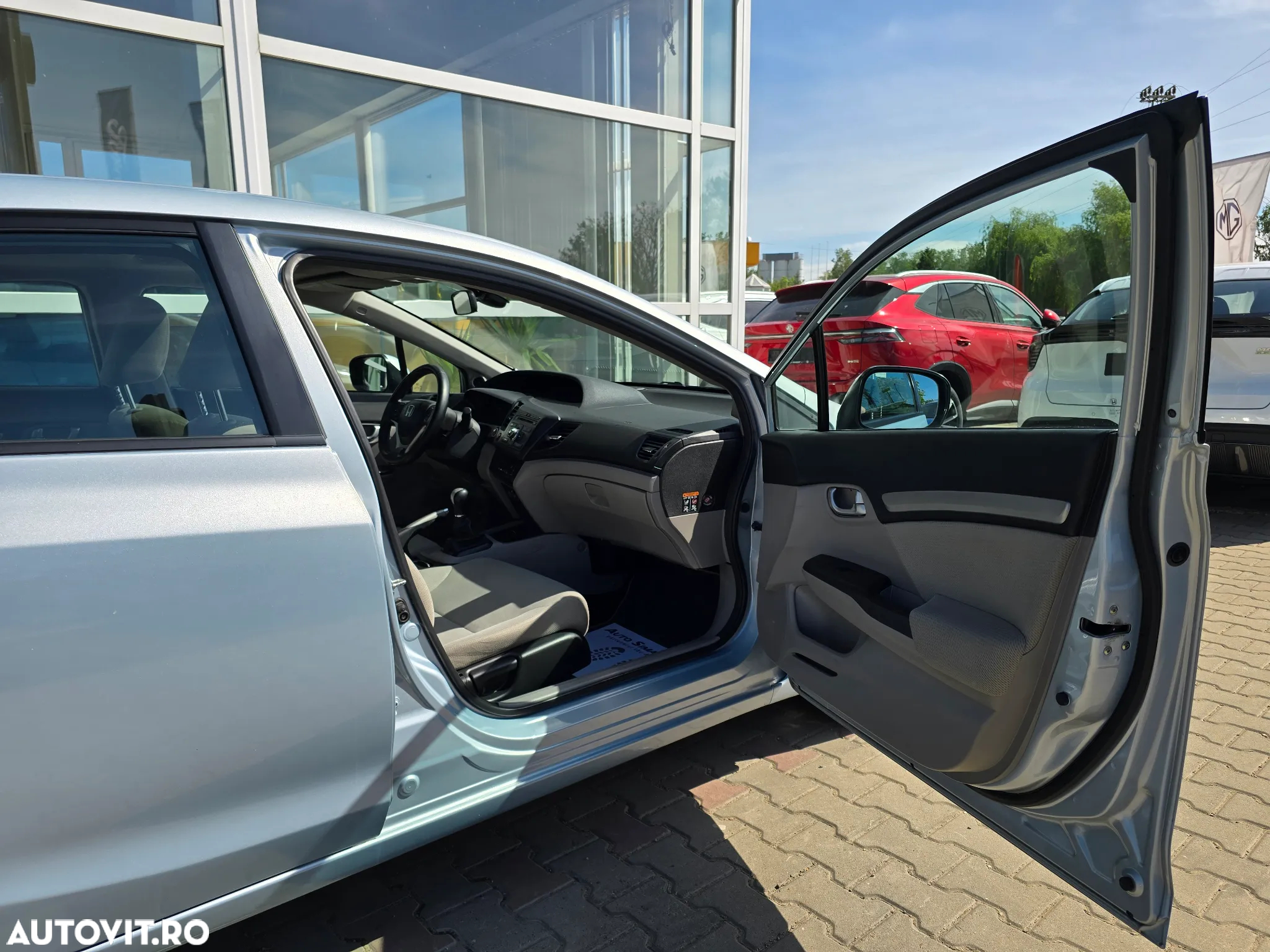 Honda Civic 1.8 i-VTEC MT Executive - 9