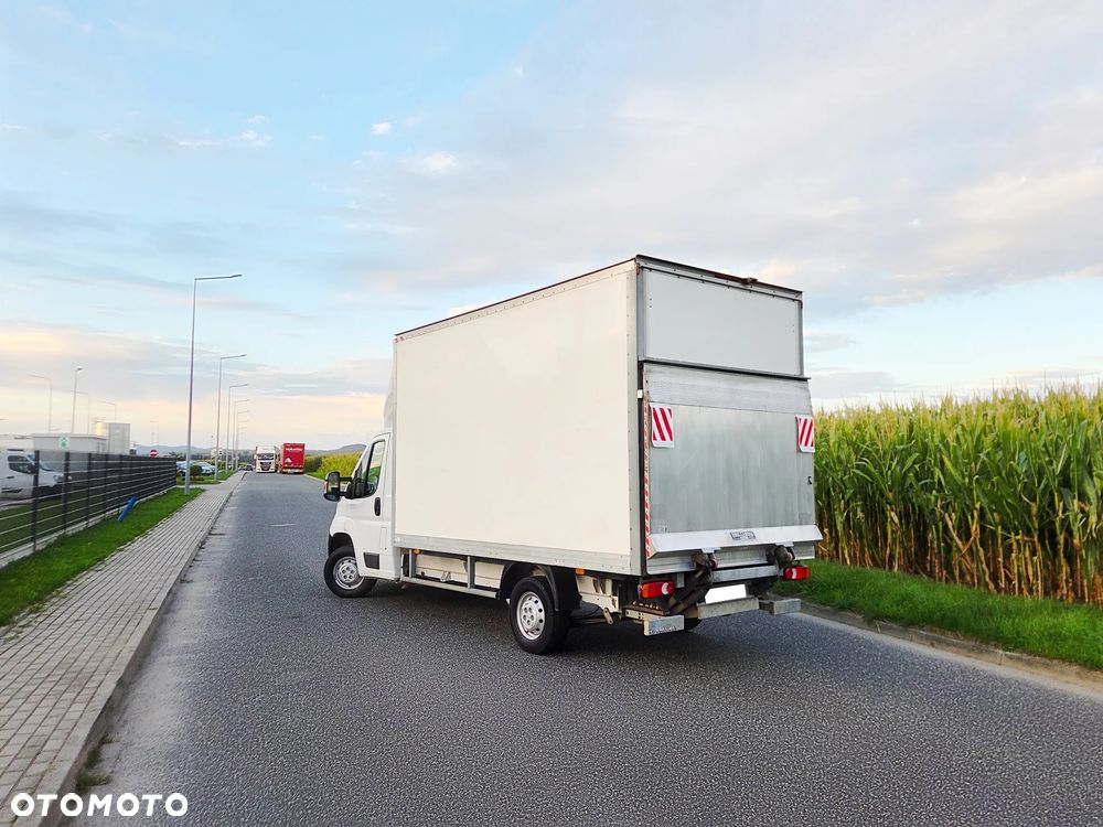 Fiat DUCATO 2.3 MultiJet 130 PS 2019 DHOLLANDIA 750 KG + UDT !! KONTENER MOŻLIWY  KREDYT LEASING - 8
