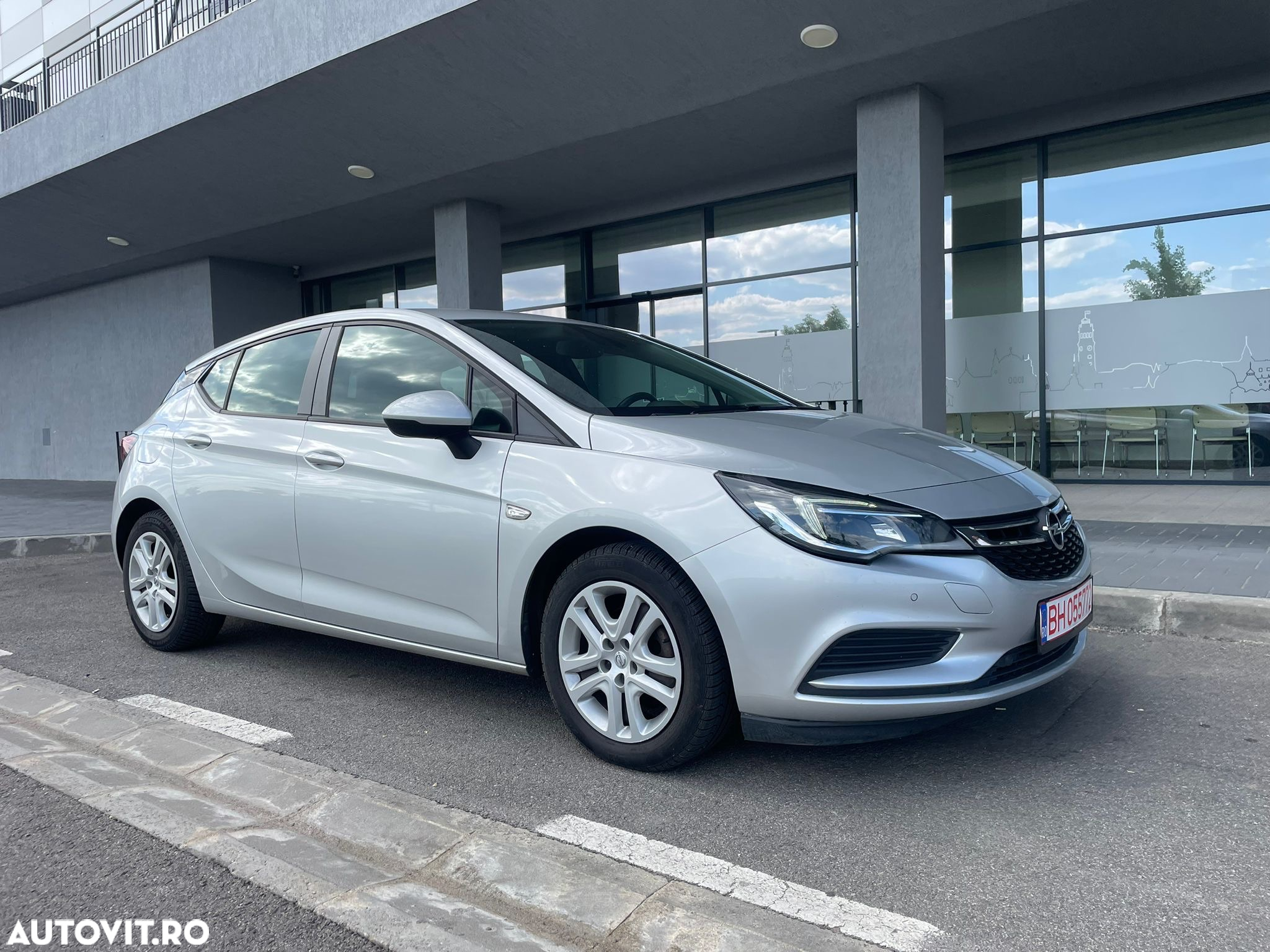 Opel Astra 1.6 CDTI Active - 13