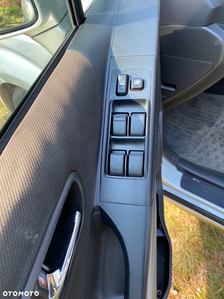 Toyota Corolla Verso - 23