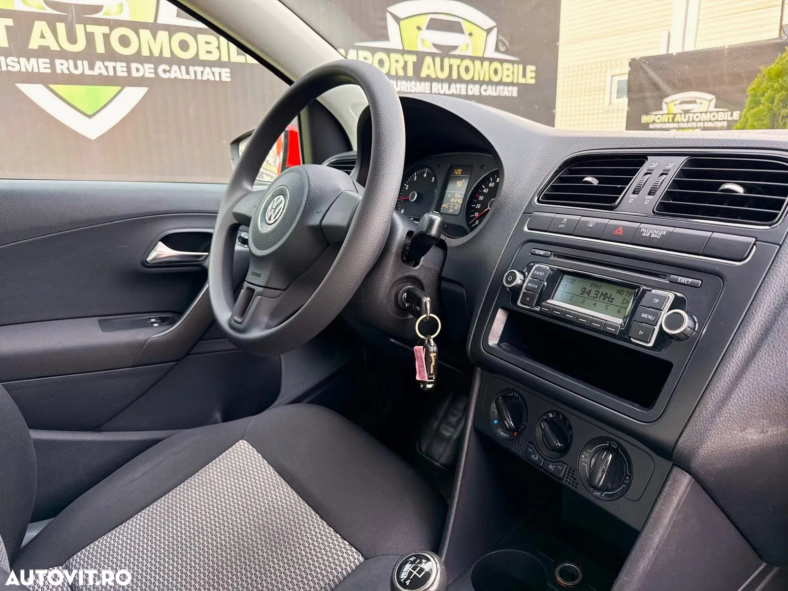 Volkswagen Polo - 9