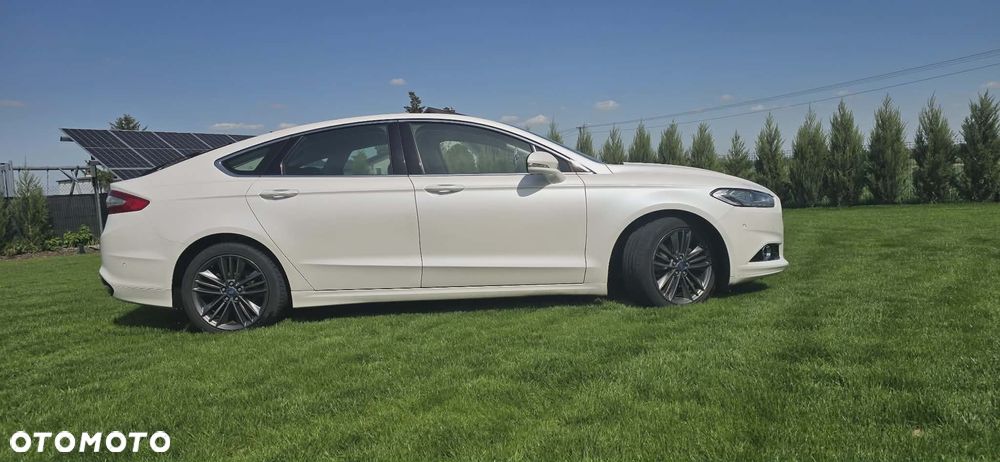 Ford Mondeo 2.0 TDCi Bi-Turbo Titanium PowerShift - 4