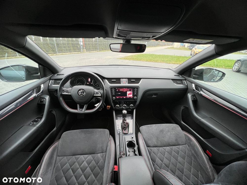 Skoda Octavia 2.0 TDI (Green tec) 4x4 DSG RS - 13