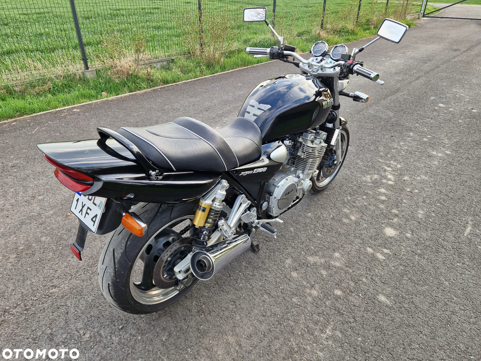 Yamaha XJR - 14