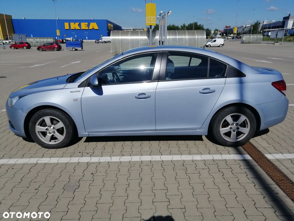 Chevrolet Cruze 1.6 LS - 5