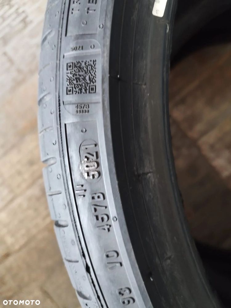 OPONY LATO PIRELLI P ZERO 235/35 R19 91Y - 5