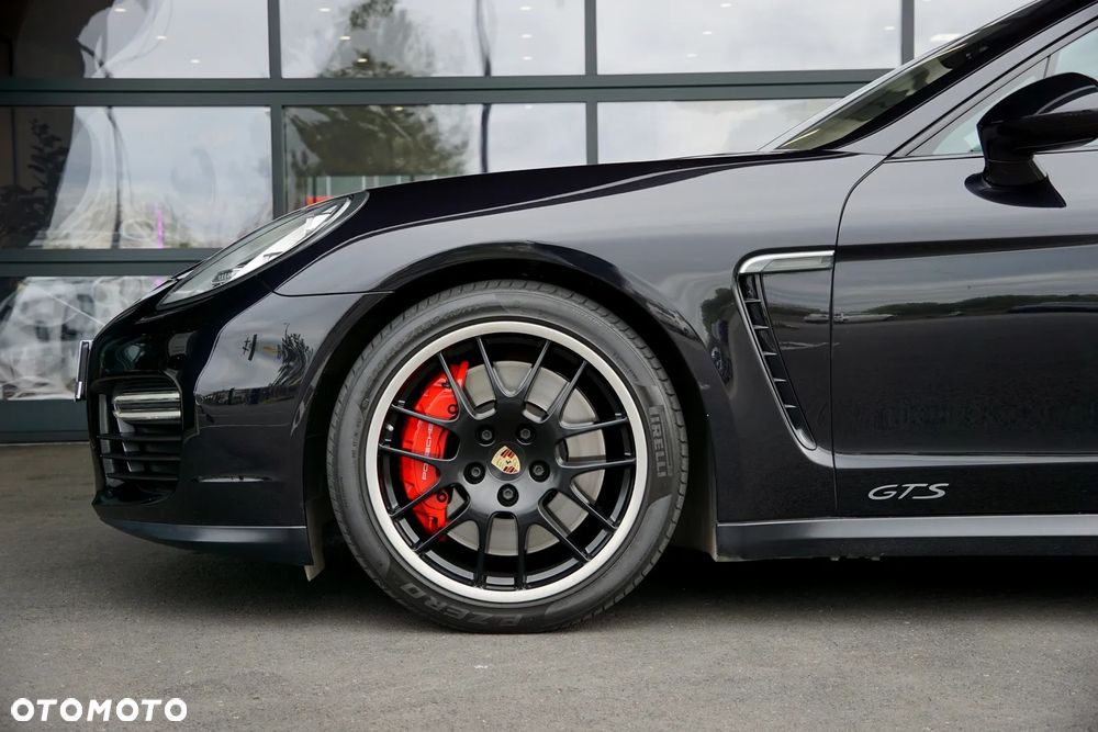 Porsche Panamera GTS - 13