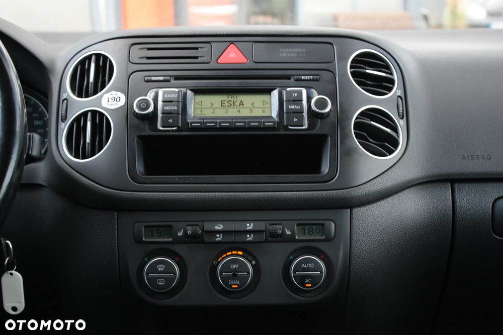 Volkswagen Golf Plus 1.9 TDI DPF DSG Comfortline - 24