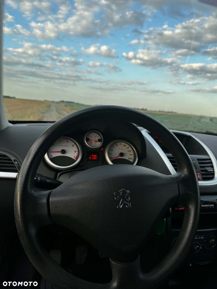 Peugeot 207 1.4 Trendy - 10