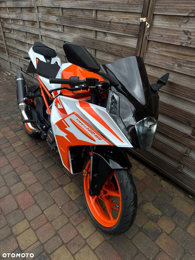 KTM RC 125 - 8