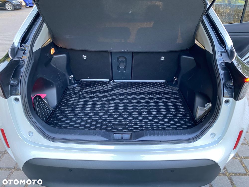 Toyota Yaris Cross Hybrid 1.5 Executive - 11