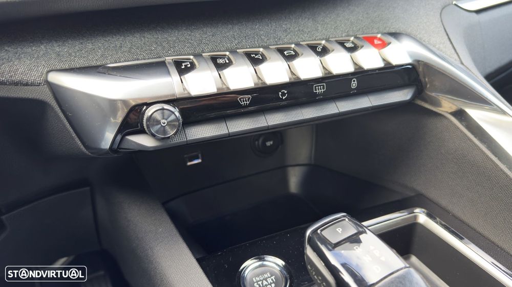 Peugeot 5008 1.5 BlueHDi Allure EAT8 - 23