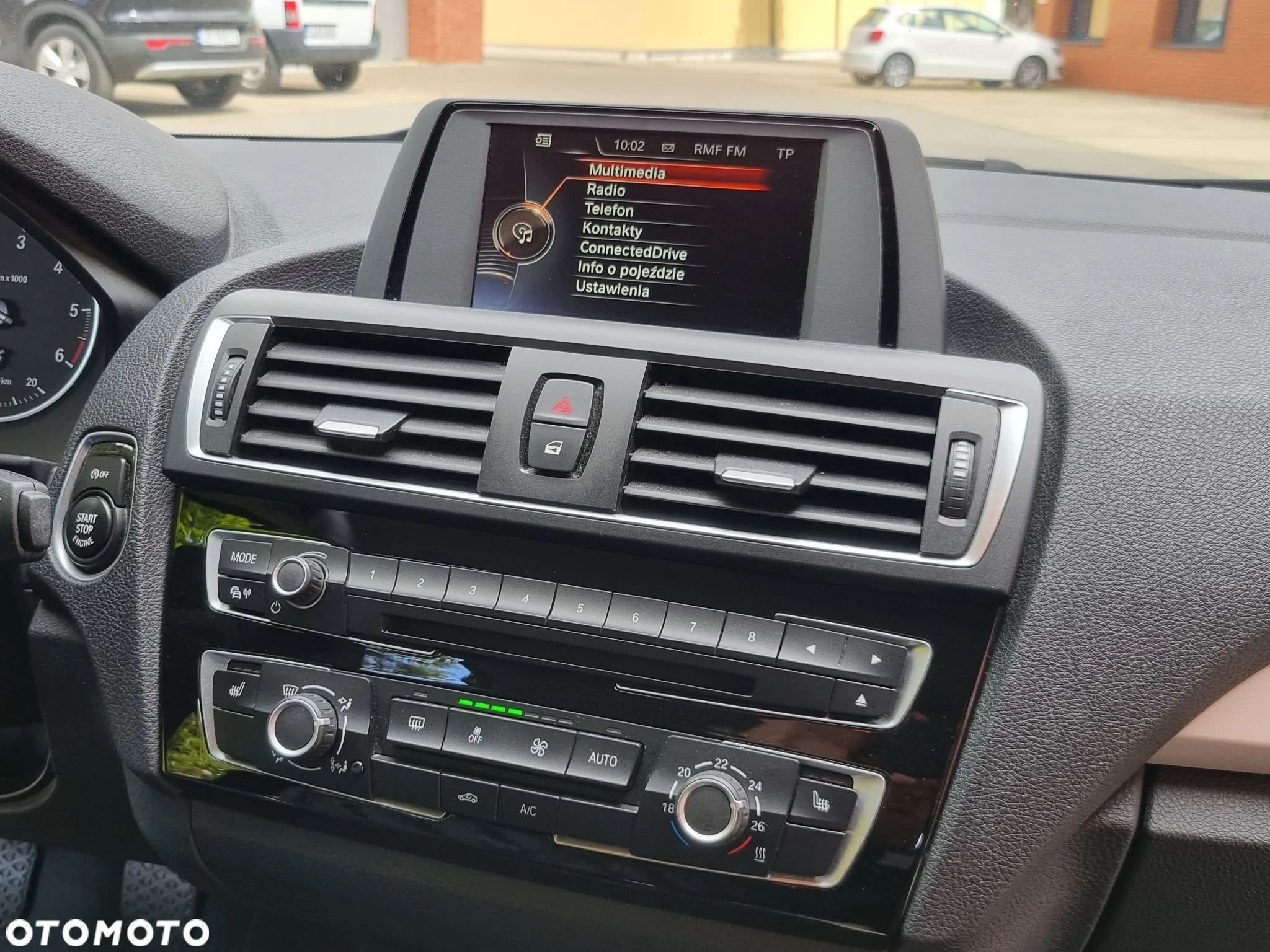 BMW Seria 1 116d - 29