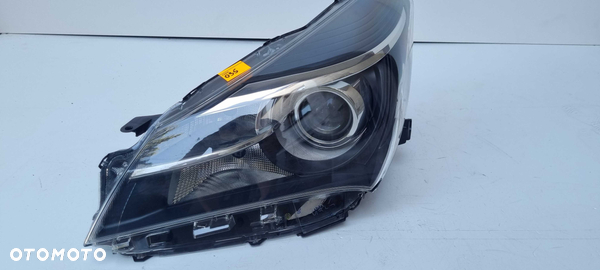 TOYOTA Yaris III Lampa Reflektor Lewy R 11-19 Lift Kraków