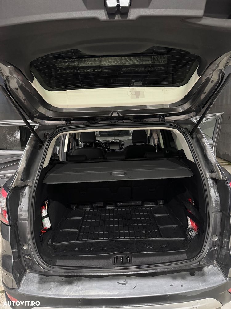 Ford Kuga 2.0 TDCi 4WD Powershift Vignale - 12