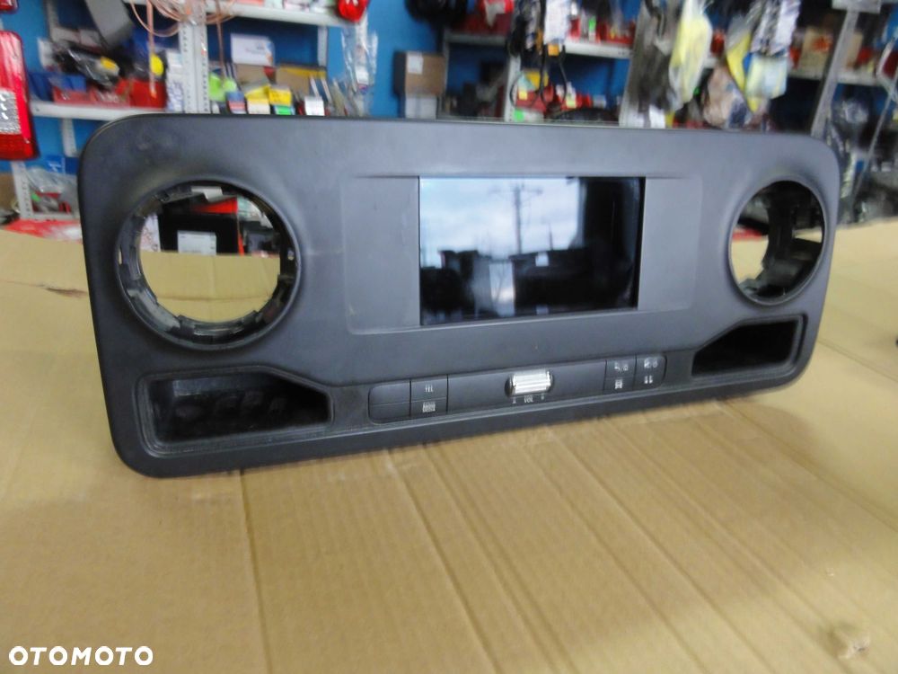Wyświetlacz Multimedialny Nawigacja Radio Mercedes Sprinter 907 910