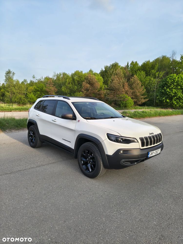 Jeep Cherokee - 4