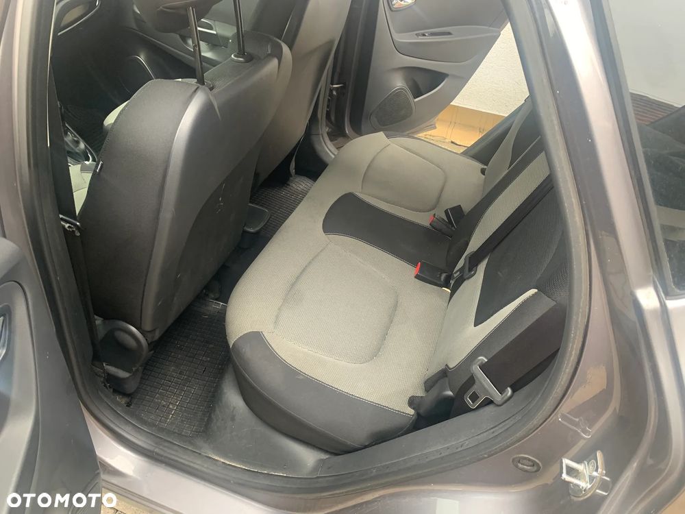 Renault Captur ENERGY TCe 120 EDC Experience - 11