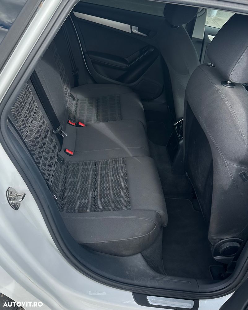 Audi A4 Avant 2.0 TDI DPF multitronic Ambition - 8