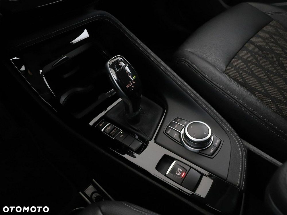 BMW X1 sDrive20d xLine - 29