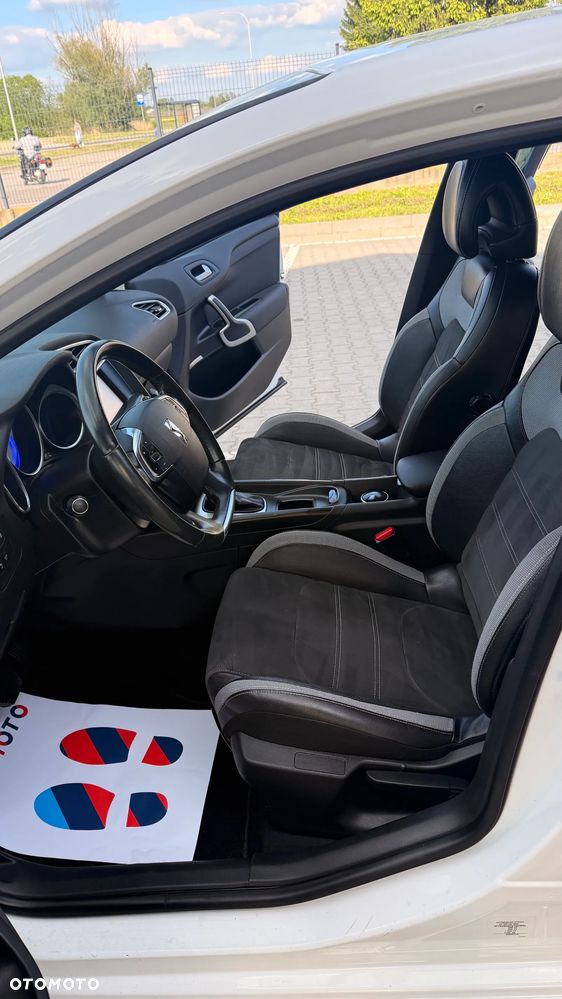 DS Automobiles DS 4 - 8