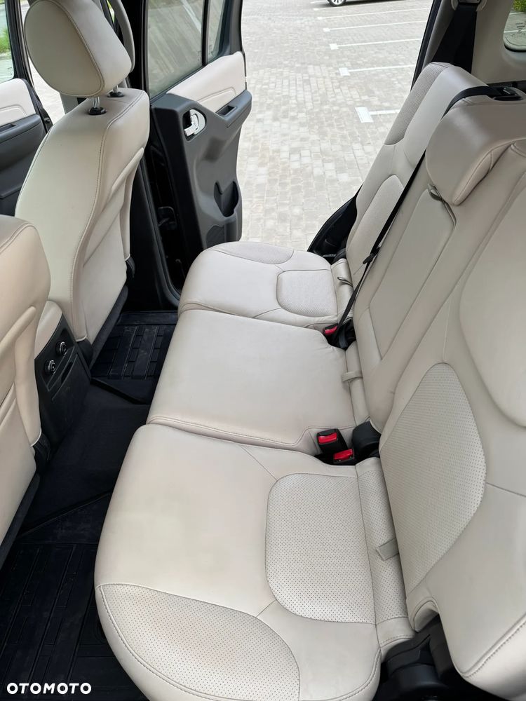 Nissan Pathfinder - 15