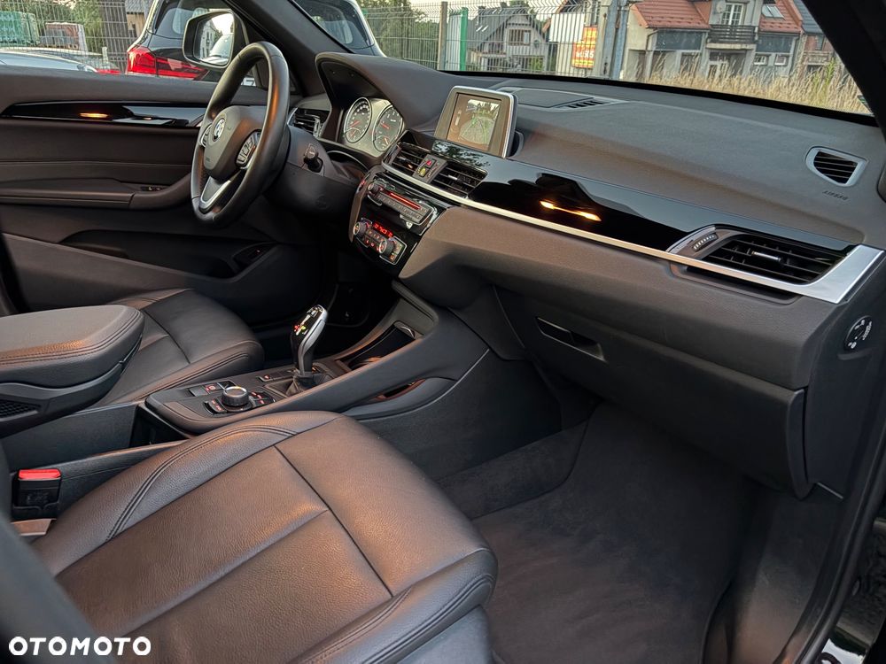 BMW X1 xDrive20i - 22