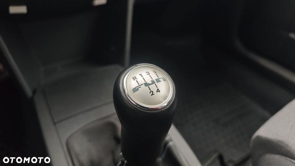 Volkswagen Polo - 15