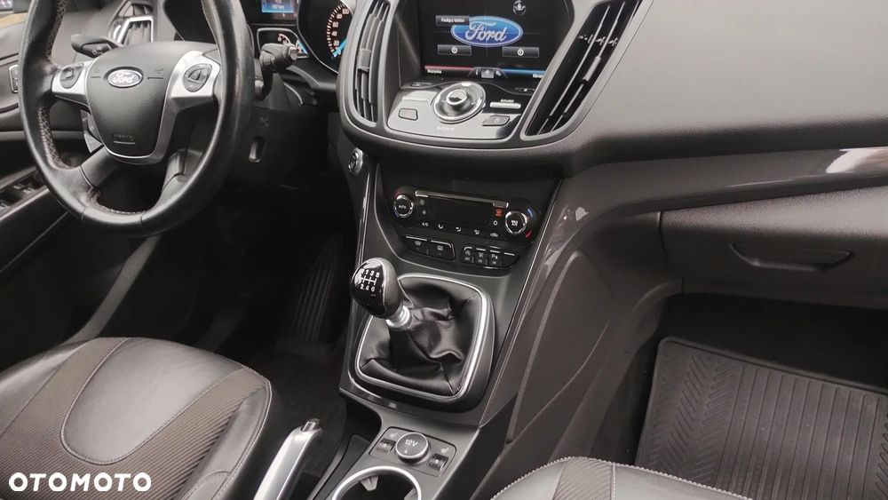 Ford Kuga 1.5 EcoBoost 2x4 Individual - 11
