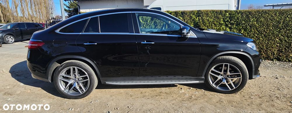 Mercedes-Benz GLE - 37