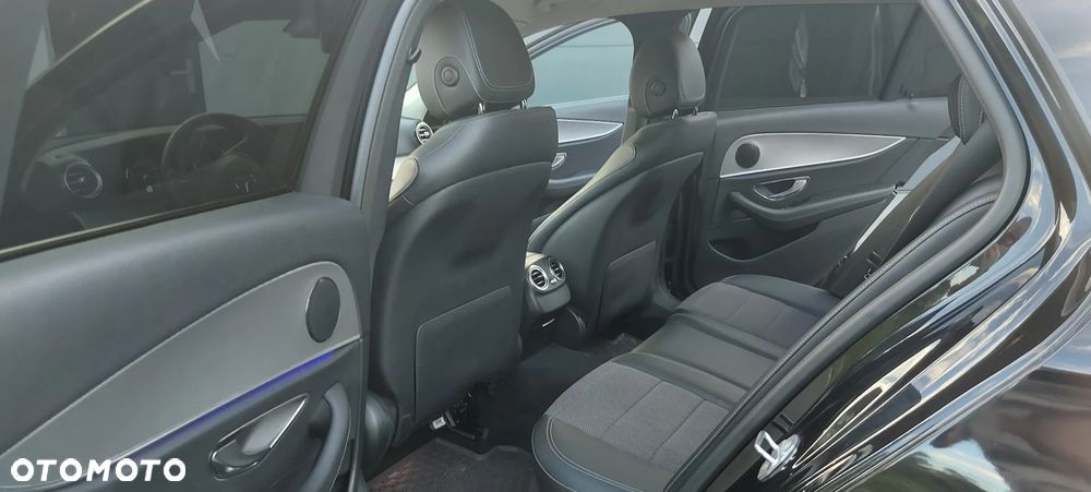 Mercedes-Benz Klasa E 220 d 9G-TRONIC - 9