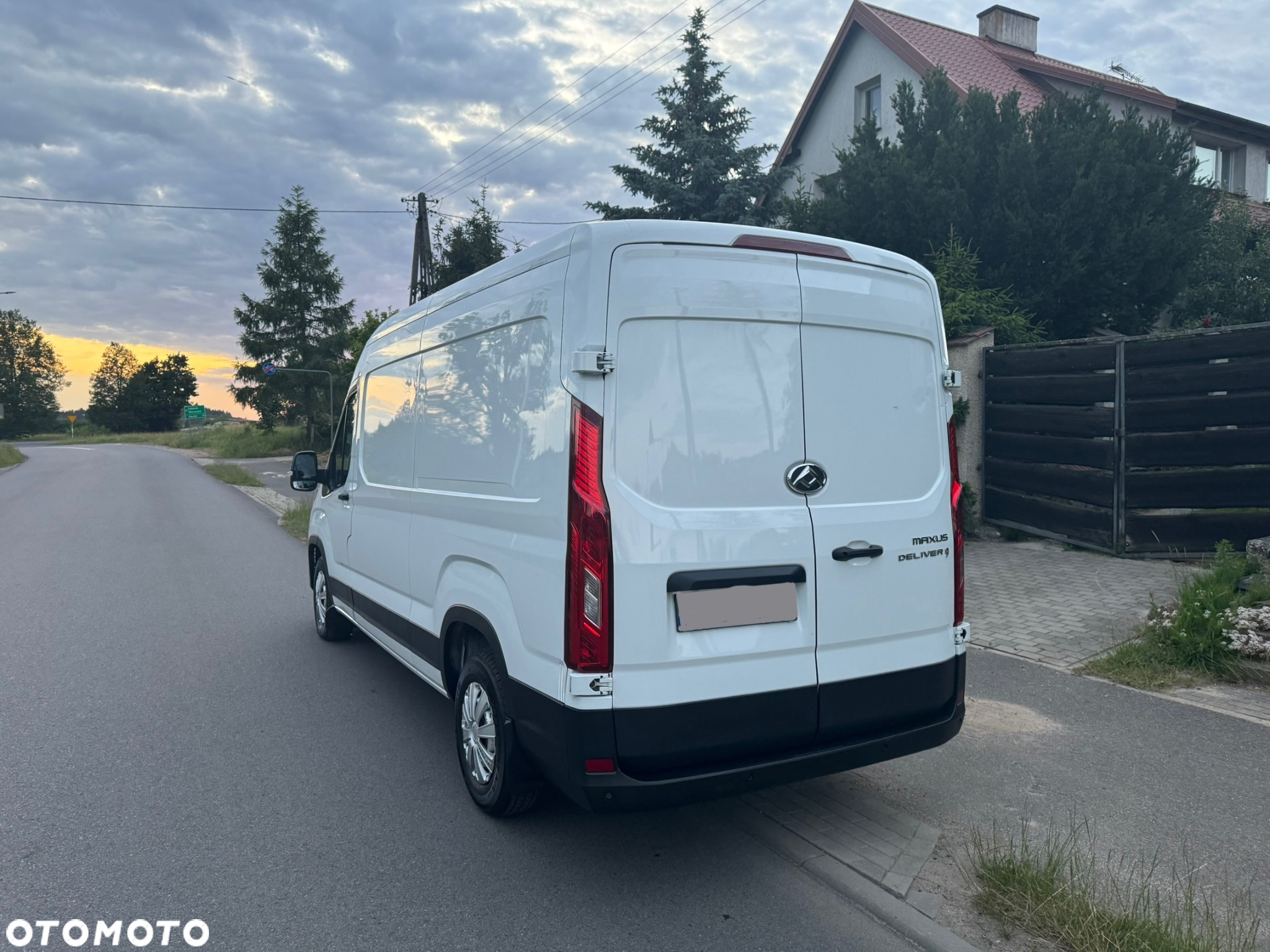 Maxus Deliver 9 - 6