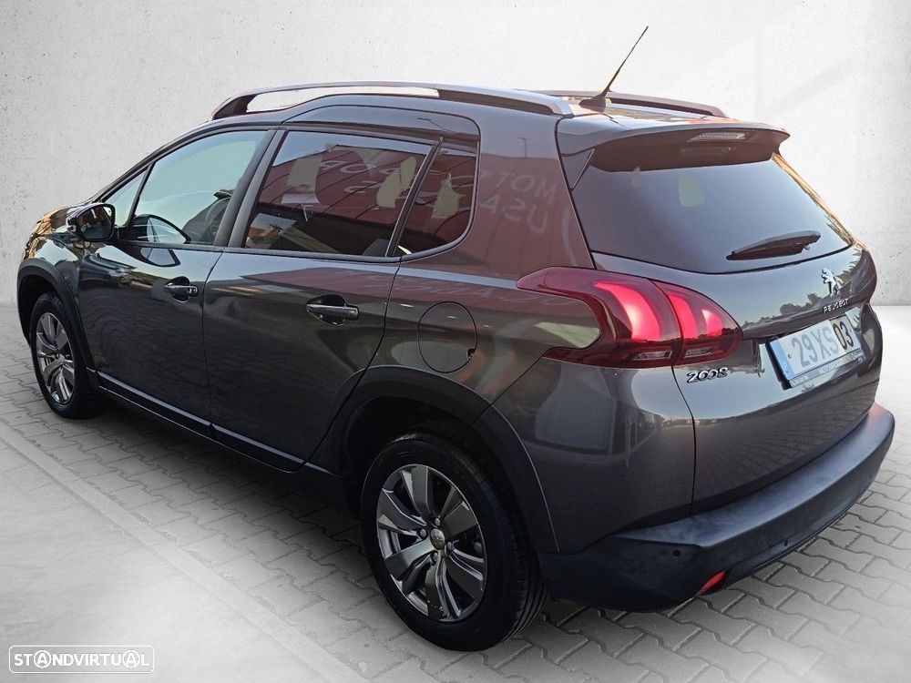 Peugeot 2008 1.2 PureTech Style - 7