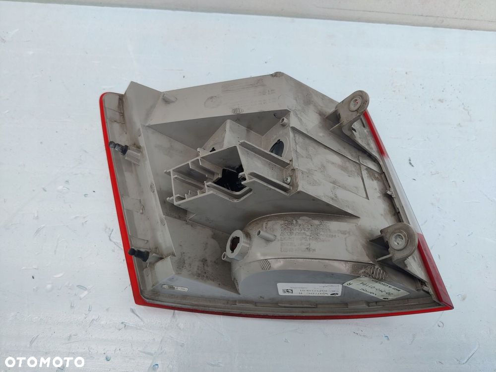 SKODA OCTAVIA III 3 KOMBI LIFT LAMPA PRAWA TYŁ TYLNA LED 5E9945096B - 4