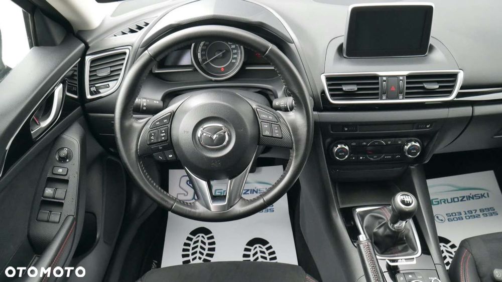 Mazda 3 - 8