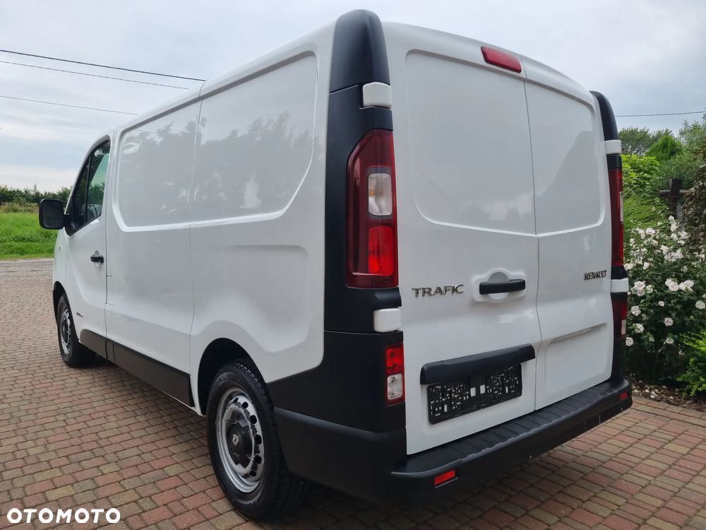 Renault Trafik - 9