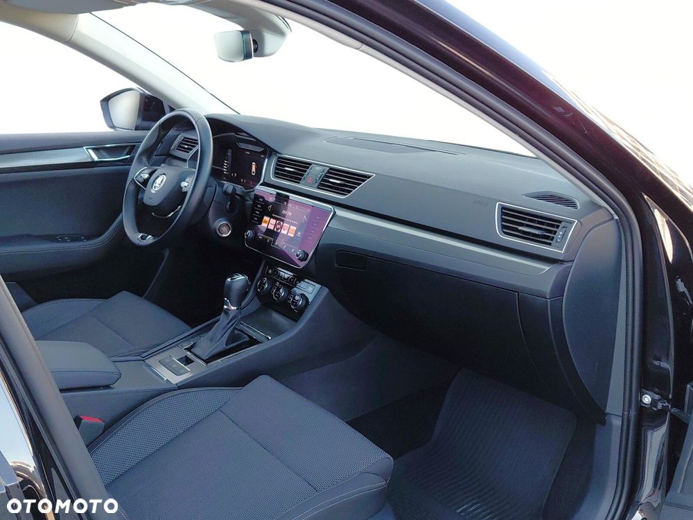 Skoda Superb 2.0 TDI SCR Style DSG - 18