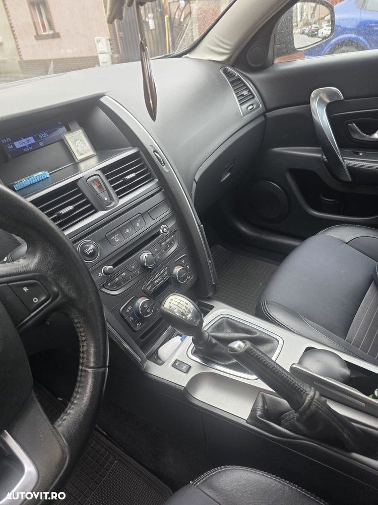 Renault Latitude - 5