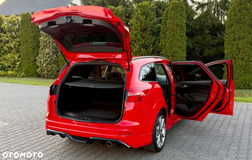 Ford Focus 2.0 TDCi ST-Line Red ASS - 21