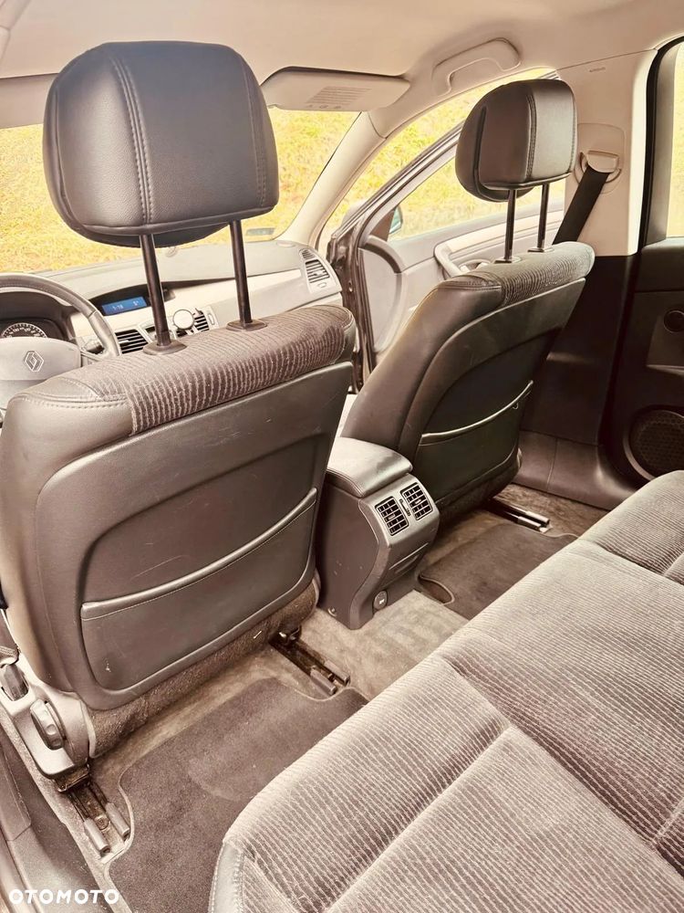 Renault Laguna 2.0 dCi FAP Dynamique - 15