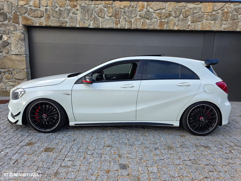 Mercedes-Benz A 45 AMG 4Matic Speedshift 7G-DCT - 4