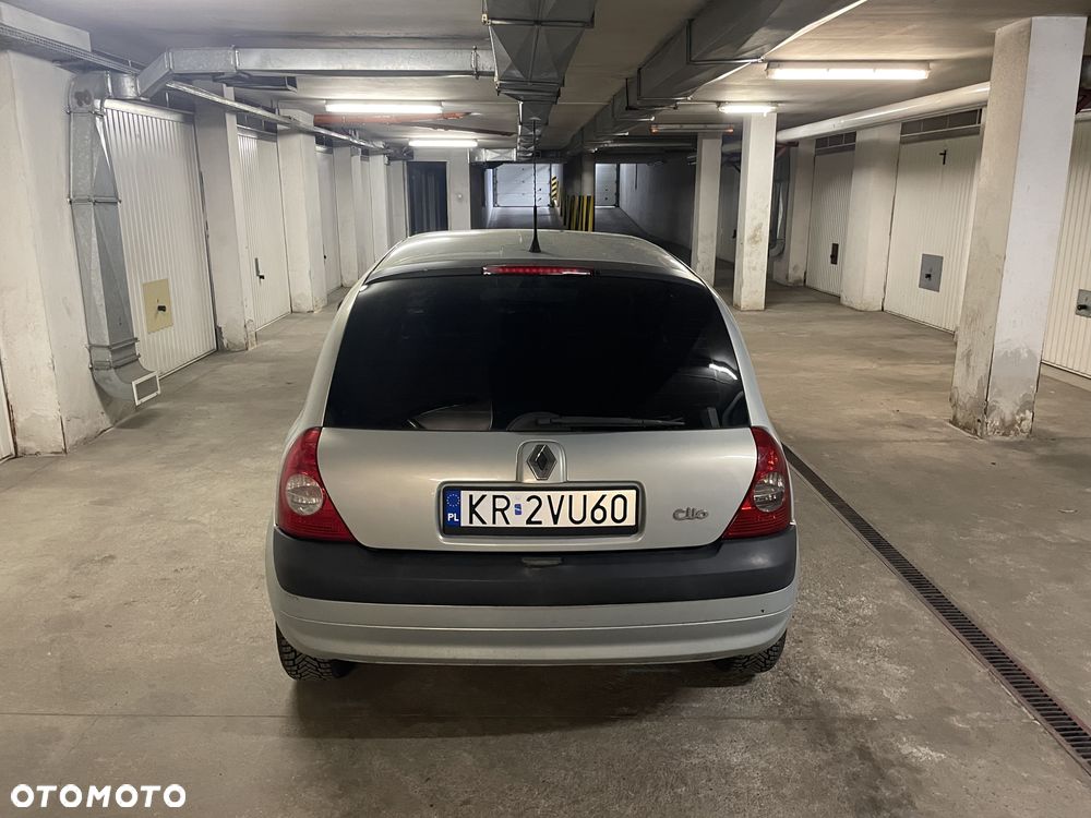 Renault Clio 1.4 16V Privilege - 4