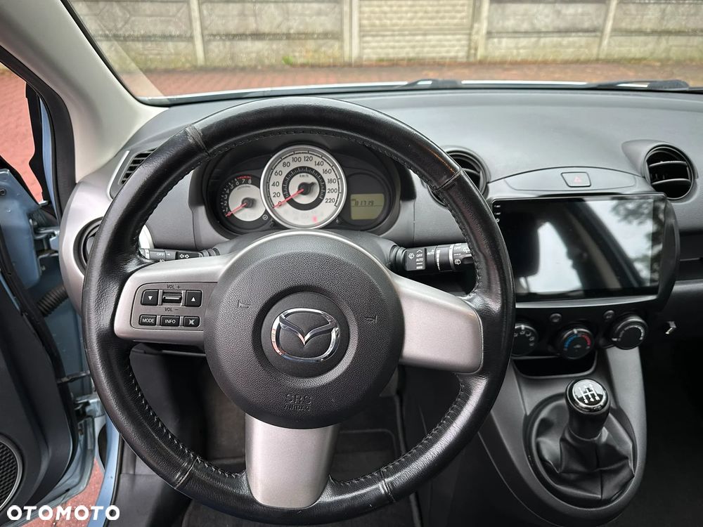 Mazda 2 1.3 Exclusive - 4