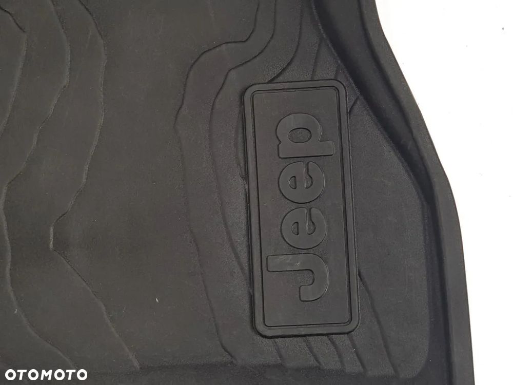 JEEP WRANGLER JL 4D od 2018r Dywanik Gumowe - 6