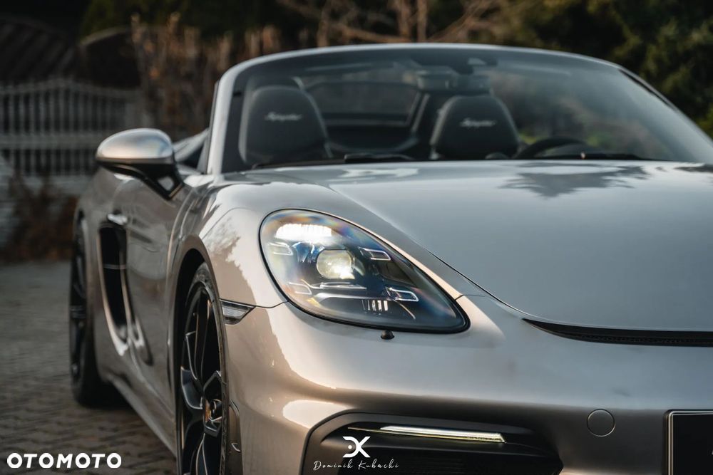 Porsche 718 Spyder - 4