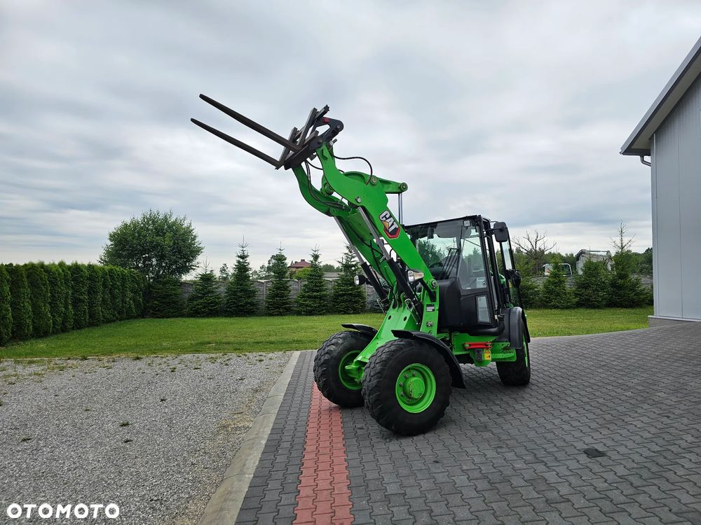 Caterpillar 906 M - 18