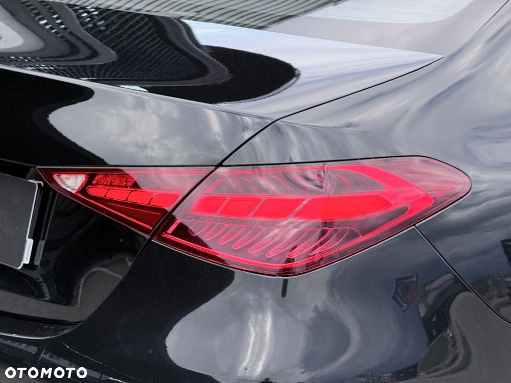 Mercedes-Benz Klasa C 220 d mHEV 4-Matic AMG - 13