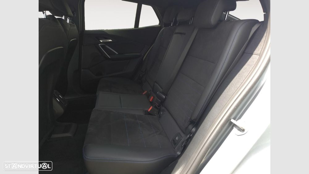 BMW X2 sDrive18d Pack Desportivo M - 14